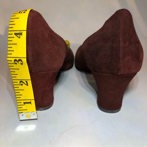 Bruno Magli wine colored suede pumps, heels with bow. - Picture 6 of 14